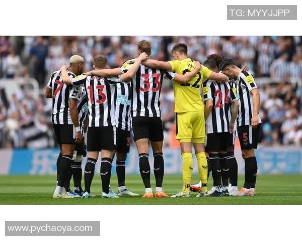 梅西在对阵热刺的精彩瞬间集锦回顾与分析