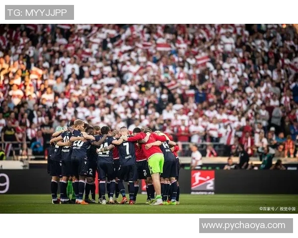 威廉队与阿贾克斯队的激烈对决引发足球迷热议与期待