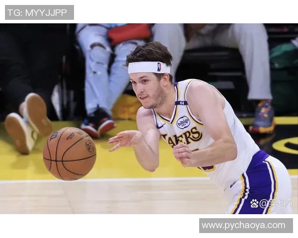 湖人对阵雷霆精彩原声直播全程回顾与分析