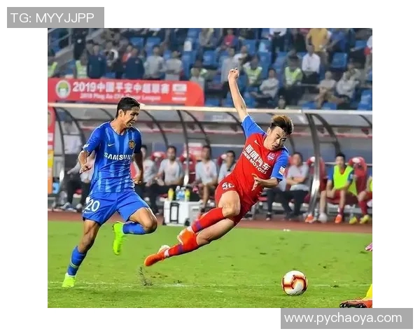 重庆足球队的蜕变之路：从传统到现代的钻石联赛特别报道